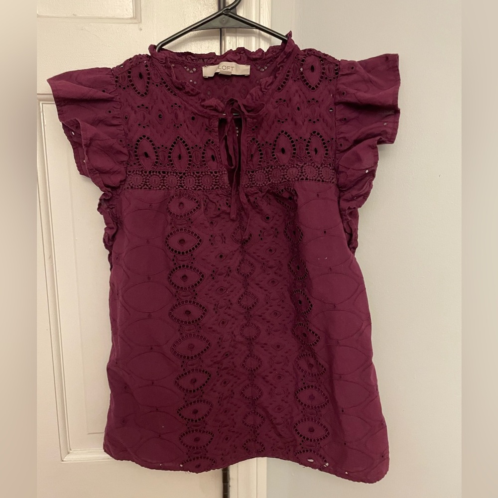 Loft women’s sleeveless eyelet cotton top in berry size extra small